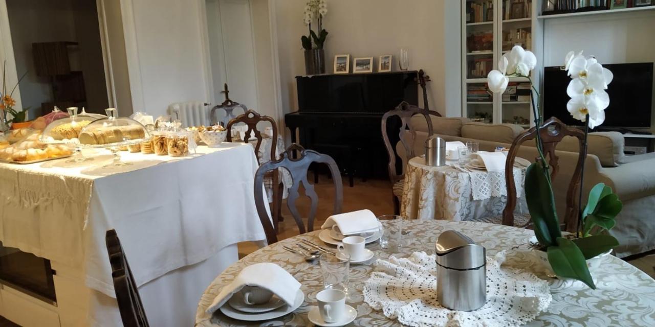 La Belle Coquette Bed & Breakfast Como Exterior foto